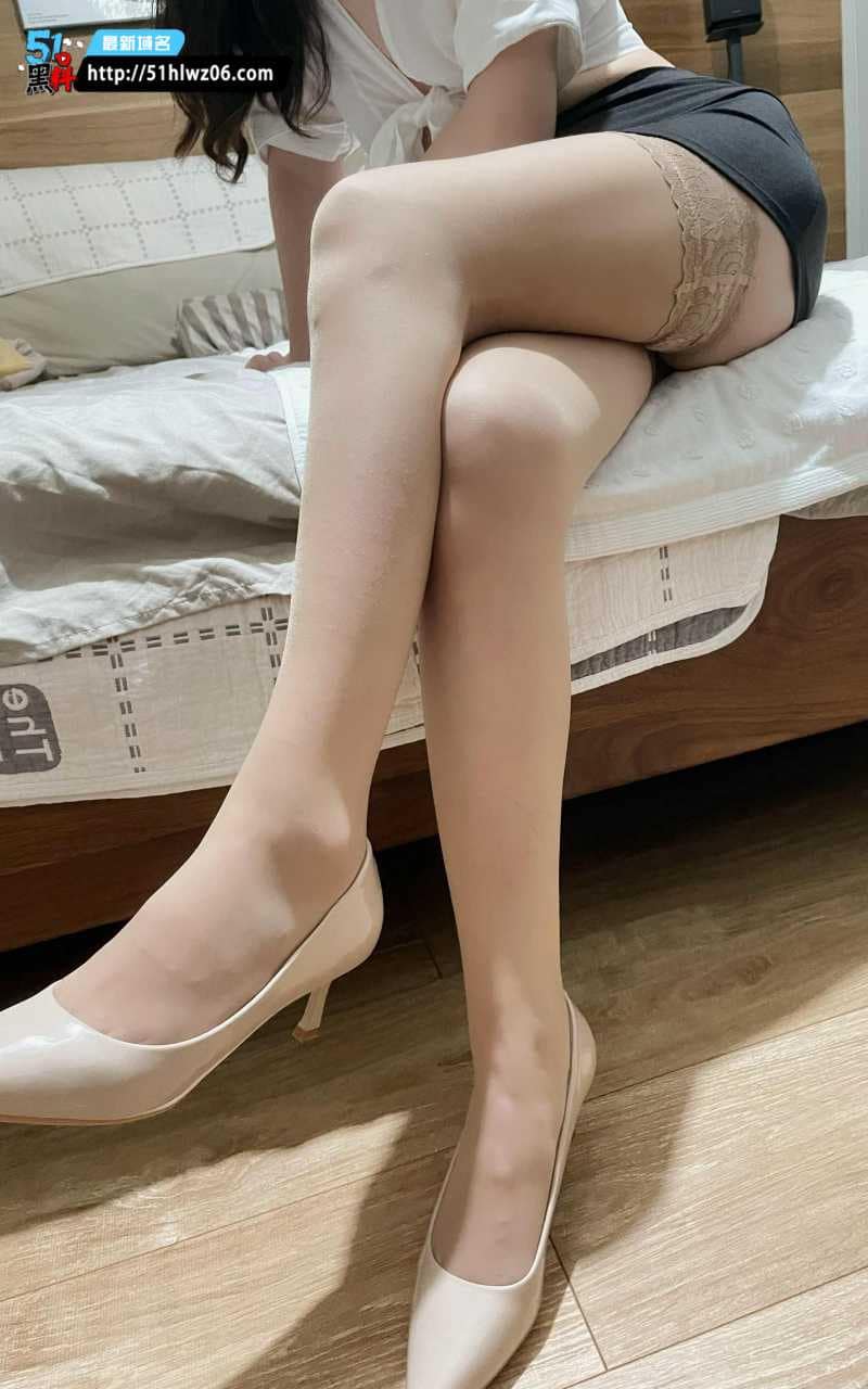 爱涩梨这波反差绝了丨郑州少妇骗老公去瑜伽结果在酒店被顶到翻白眼 吃瓜爆料