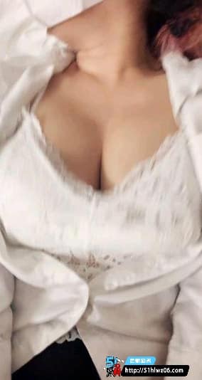 海角表妹醉酒黑丝私密片丨台前清纯表妹私下被强制操到崩溃 爆料