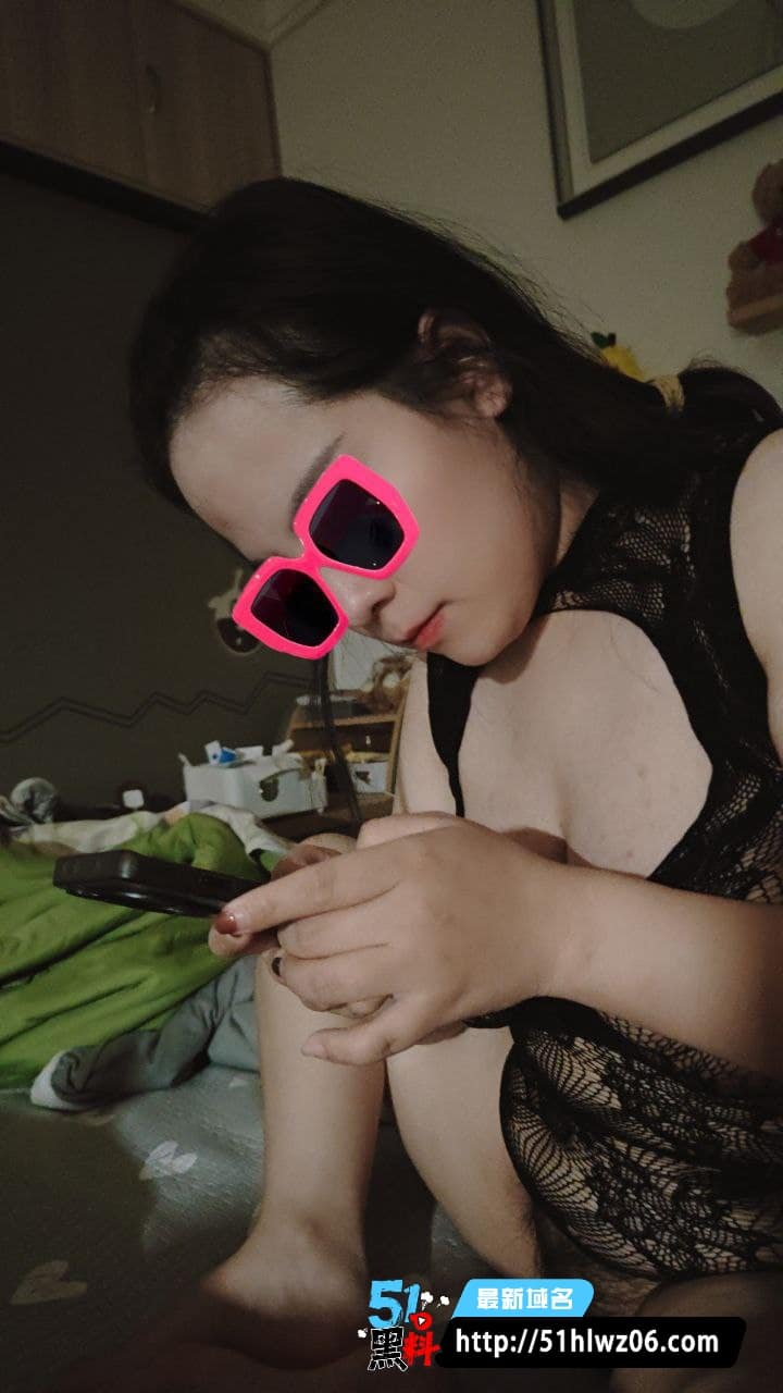 王柳私密视频流出丨反差人妻深喉特写太顶，这波尺度真没绷住 网红