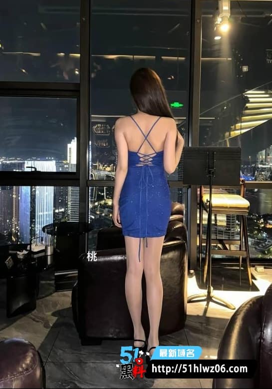 Loioeei制服黑丝私密视频流出大长腿被扛肩猛干反差太顶 抖音网红