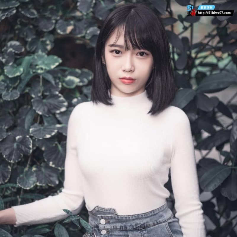 fmlmf2612这波自拍太顶了丨IG美女模特被男友干到失控口水拉丝 私密视频