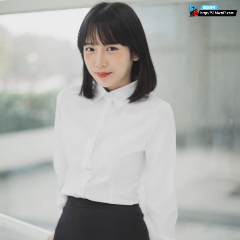 fmlmf2612这波自拍太顶了丨IG美女模特被男友干到失控口水拉丝 网红爆料
