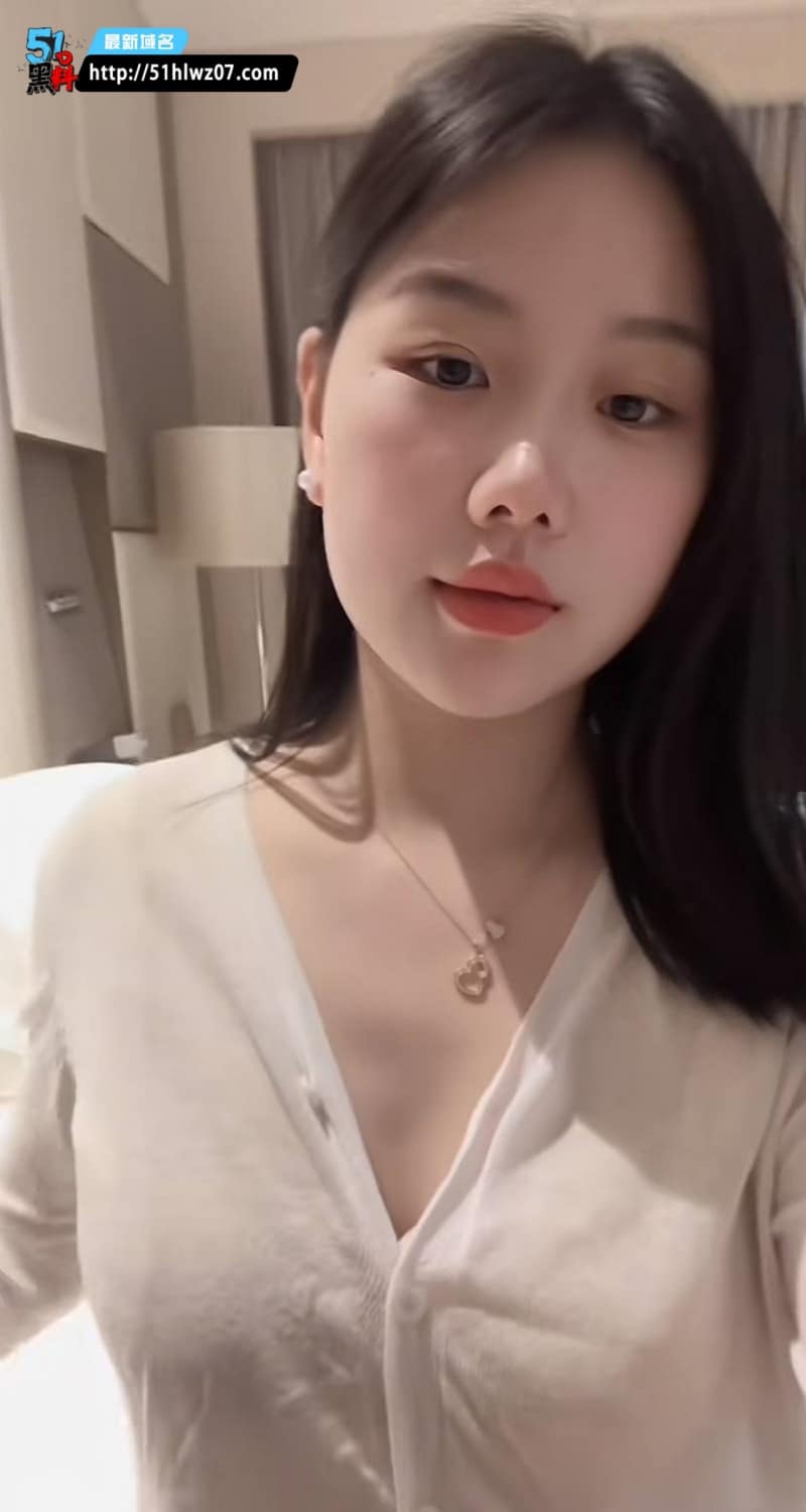 董大强这波私密直播我是真没绷住，端庄御姐反差也太顶了 抖音网红