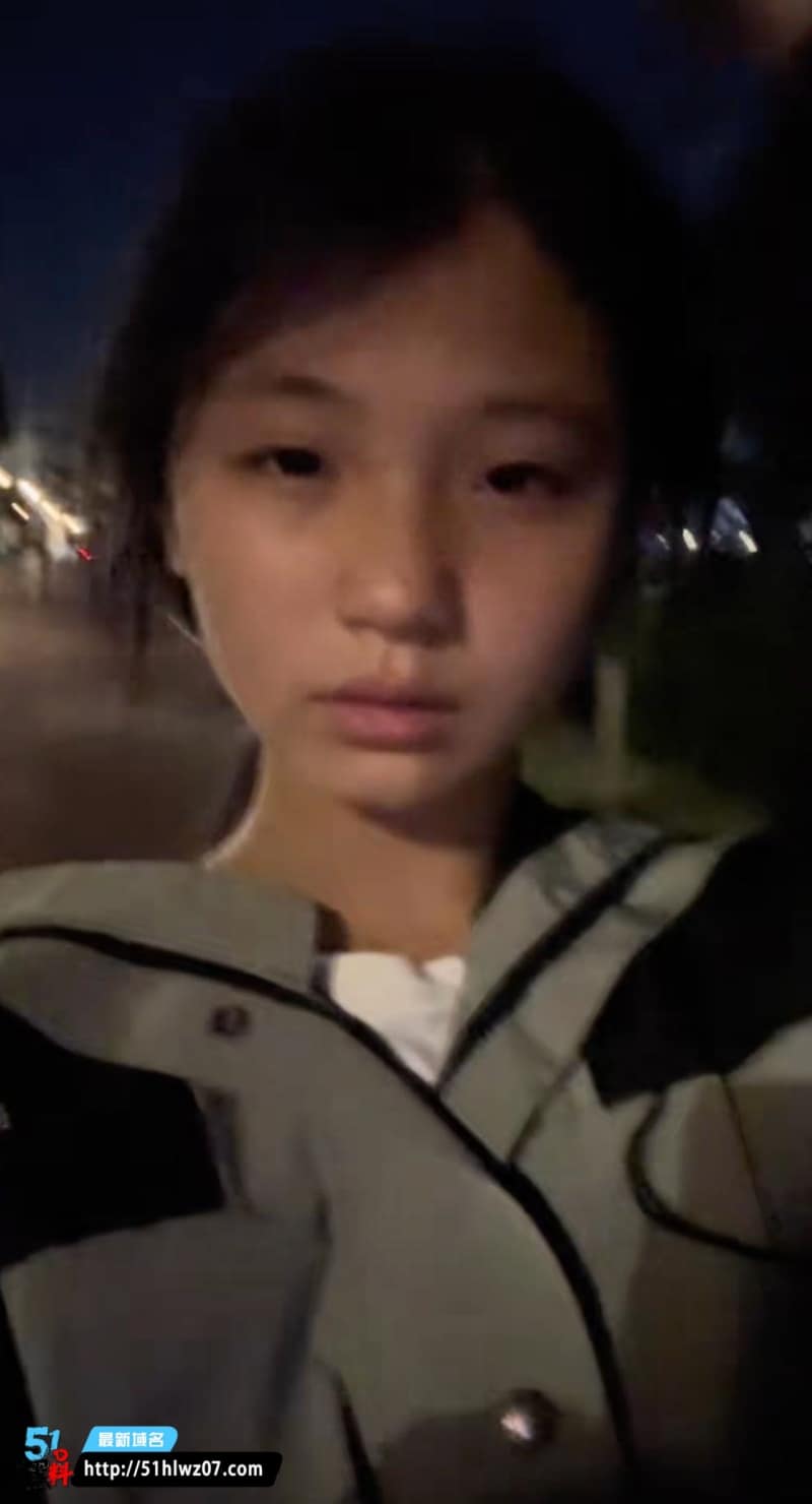 抖音清纯女大反差也太顶了丨这波深喉跪舔我直接看傻眼 反差母狗