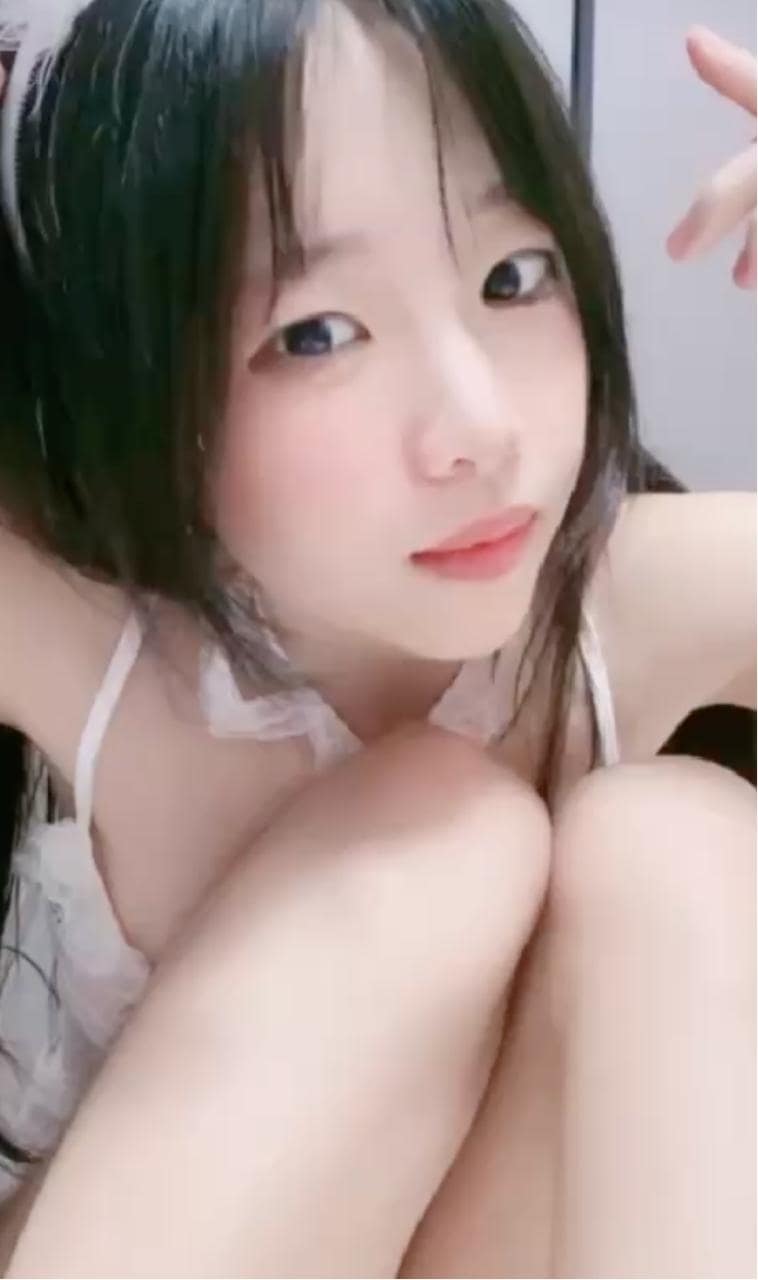 纯欲少女私密自慰实录丨白嫩肌肤湿润泛滥这波反差真的顶 完整视频在线播放