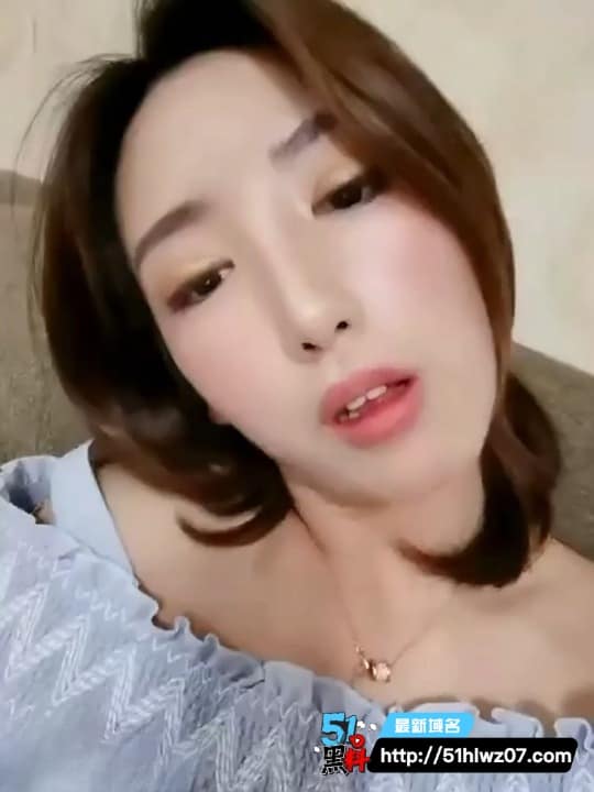 韩雨薇私密视频流出丨上海商场销售反差太大，跟客户在酒店玩疯了 美女销售私密视频