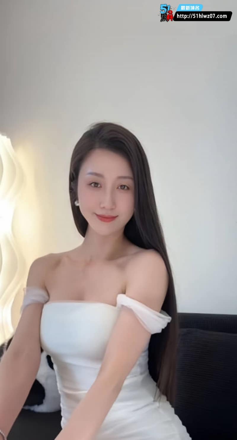 抖音网红又是我定制私密视频流出成熟御姐扣穴高潮水花四溅 反差