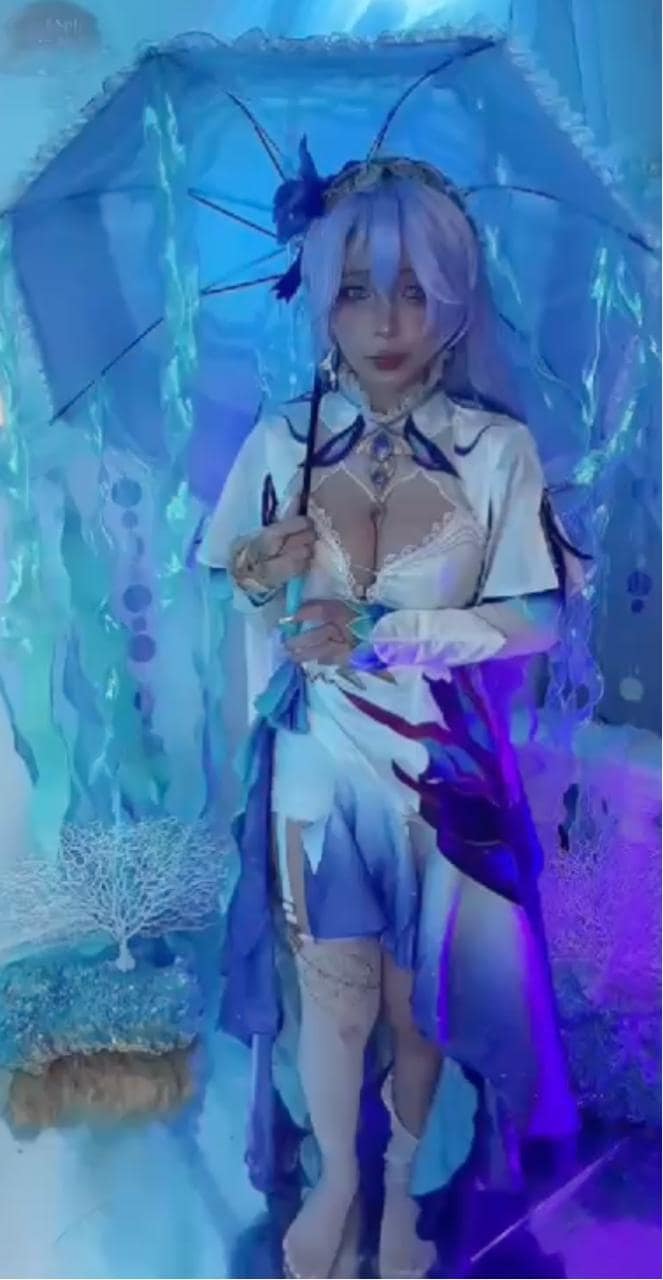 UmekoJ鸣潮Cantarella私密实录流出,白虎巨乳这波反差真顶 完整视频在线播放
