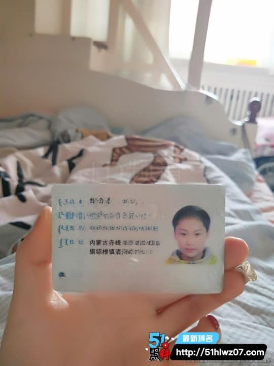 张文会裸贷抵押视频流出，用脚夹手机拍私处细节太顶 自慰特写