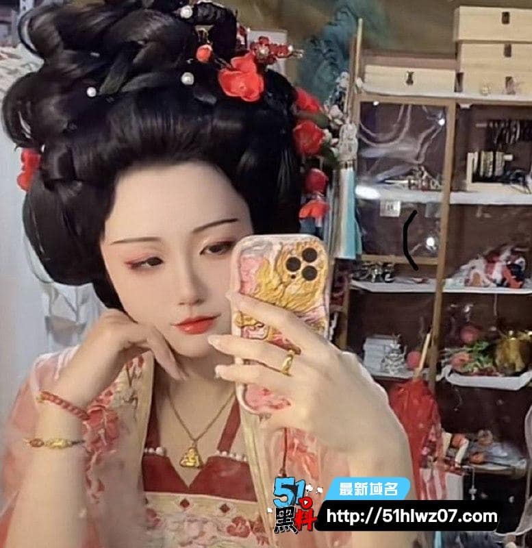 孙悦薇私密视频流出，徐州写真女神私下竟如此浪 反差福利