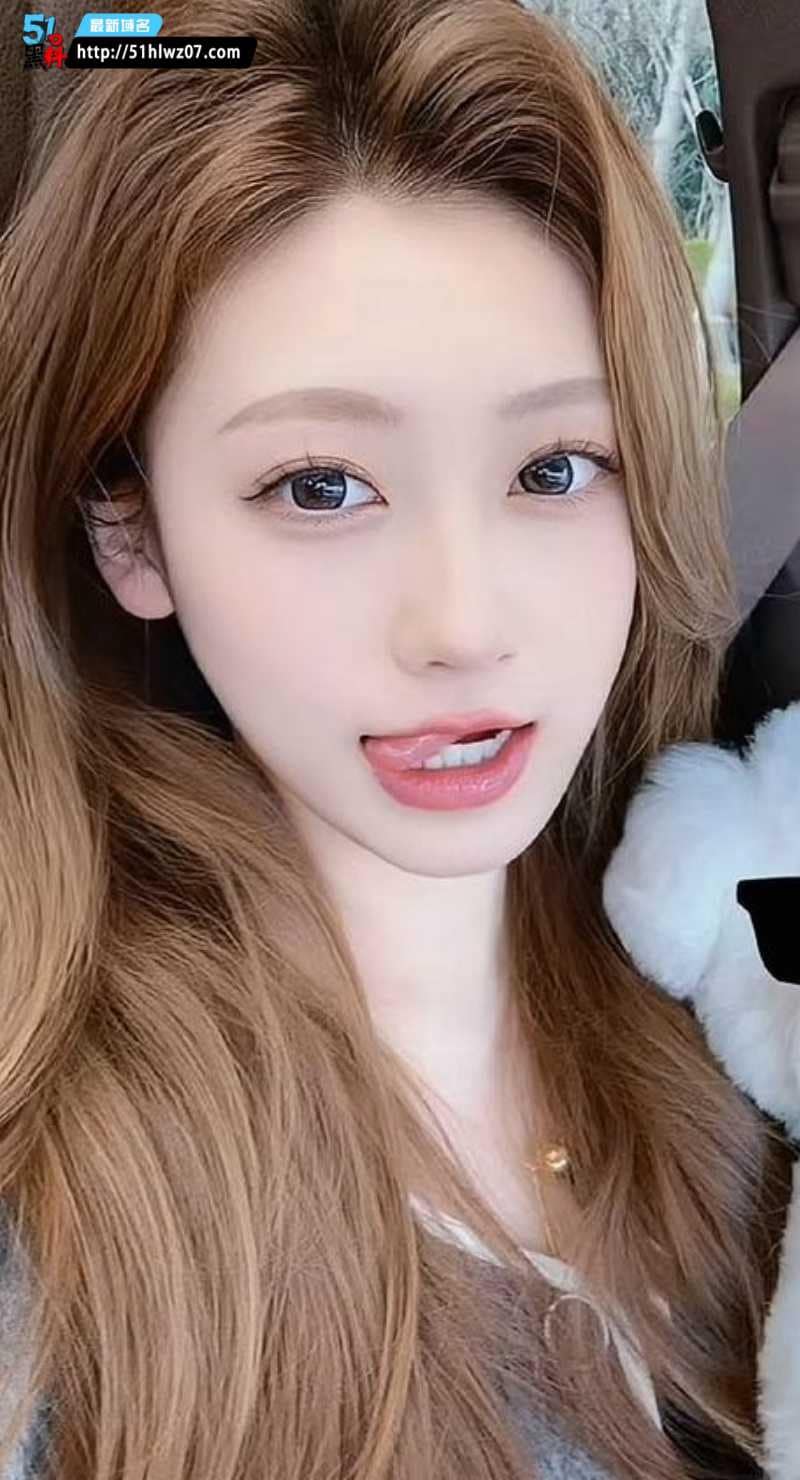 美足丝袜四脚齐夹实录丨白丝黑丝双妹足交榨干猛料刚流出
