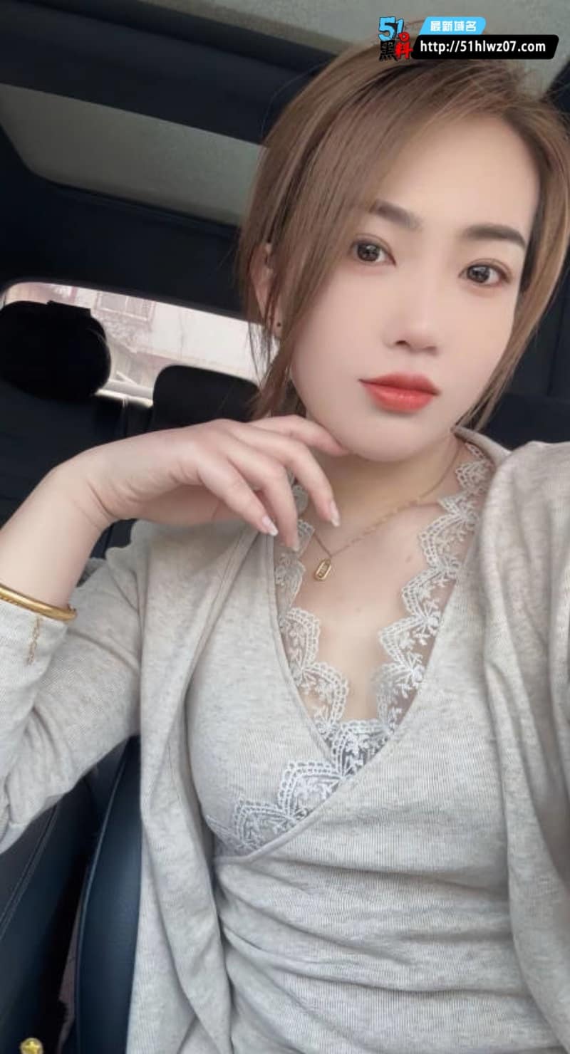 梁晓萍南昌约炮视频流出，端庄少妇骑乘细节太勾人 反差