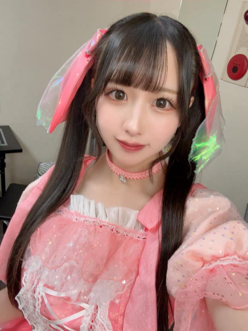 柳川美亚裸聊视频流出私下用AV棒自慰反差感太强 完整视频在线播放