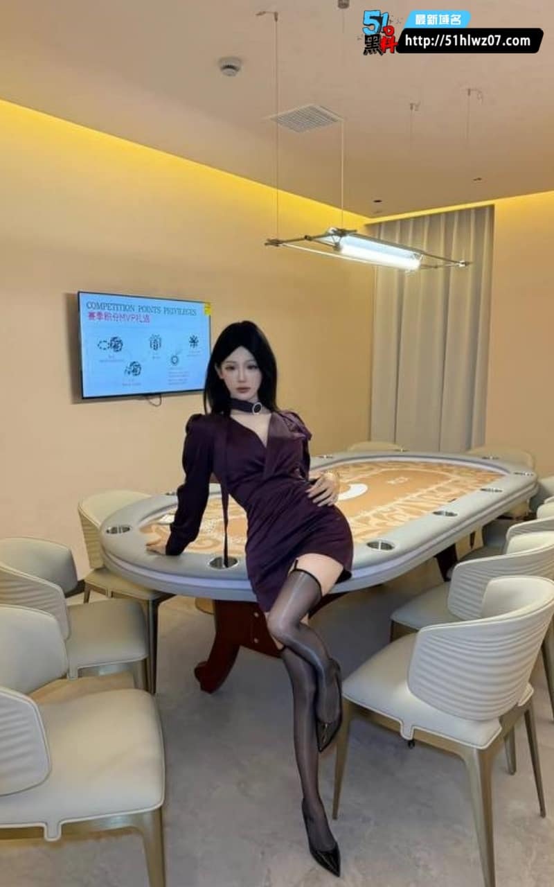 推特捅主任这次拿下的模特美女丨台前高冷私下被干到瘫软 约炮实录