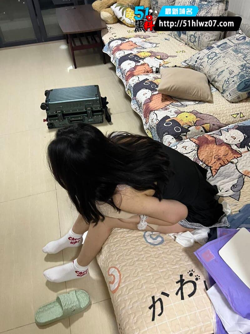 云南医学生张伊看着像个乖乖女，私下跟学长玩得这么野 清纯眼镜妹