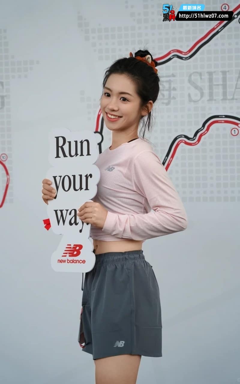 王玥涵人设崩塌丨上海理工大学清纯校花私下被调教成母狗 大学生福利视频