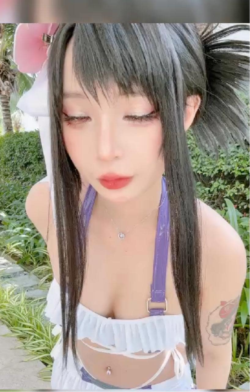 UmekoJ蒂法COS看着清纯,私下揉捏敏感位这反差太顶了 完整视频在线播放