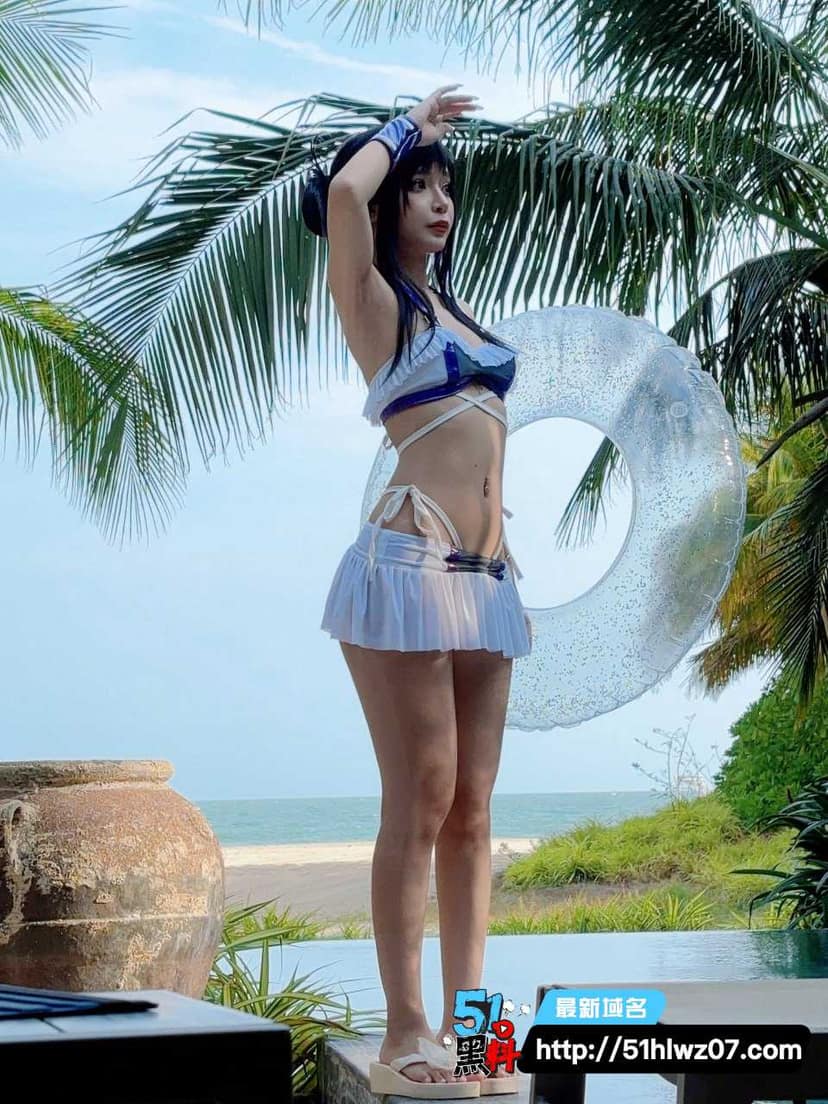 UmekoJ蒂法COS看着清纯，私下揉捏敏感位这反差太顶了 黑丝吊带袜