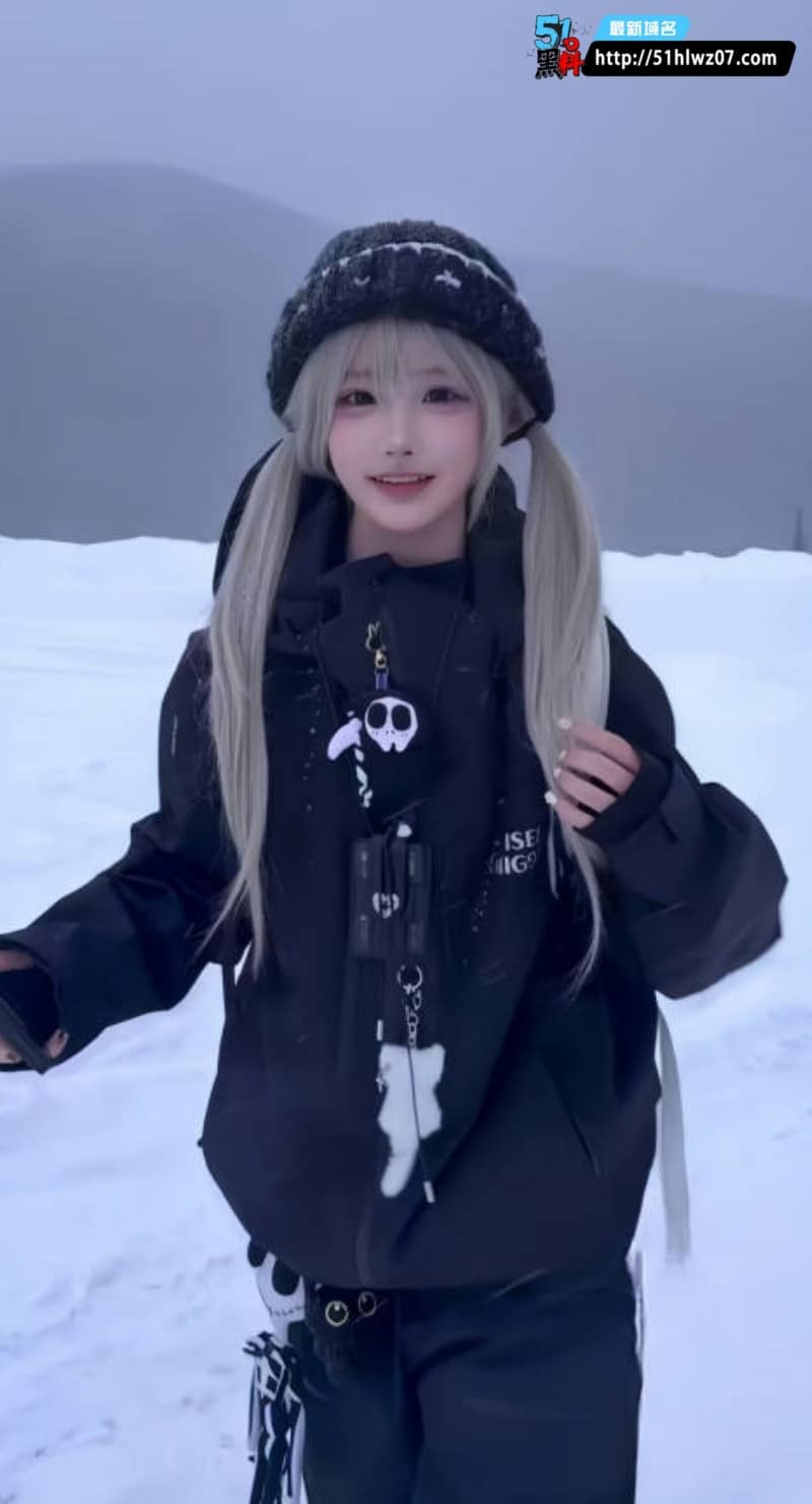 king桑私密视频流出丨滑雪名媛空翻替身内幕起底，反差尺度真绝了