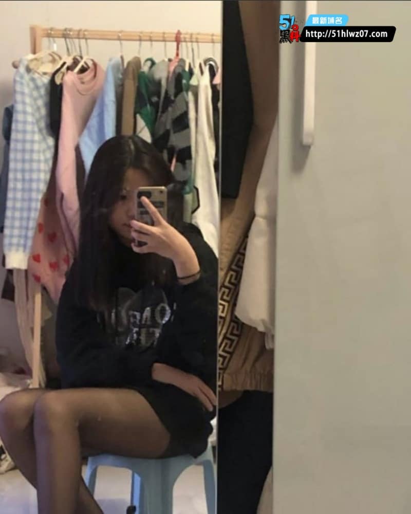 广西高校学妹王芳私密视频流出，清纯校花被金主包养反差极强 大学生
