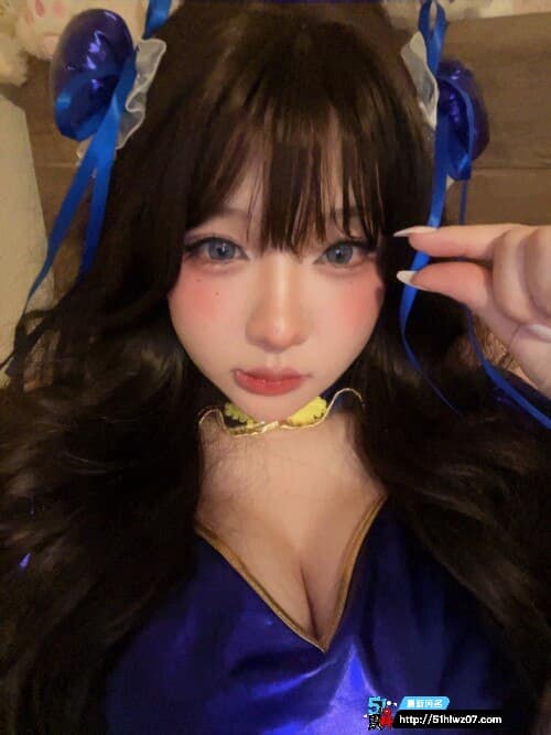 manekinekoluvuCOS蜘蛛侠丨台上纯欲正义英雄私下玩得这么野 黑丝翘臀