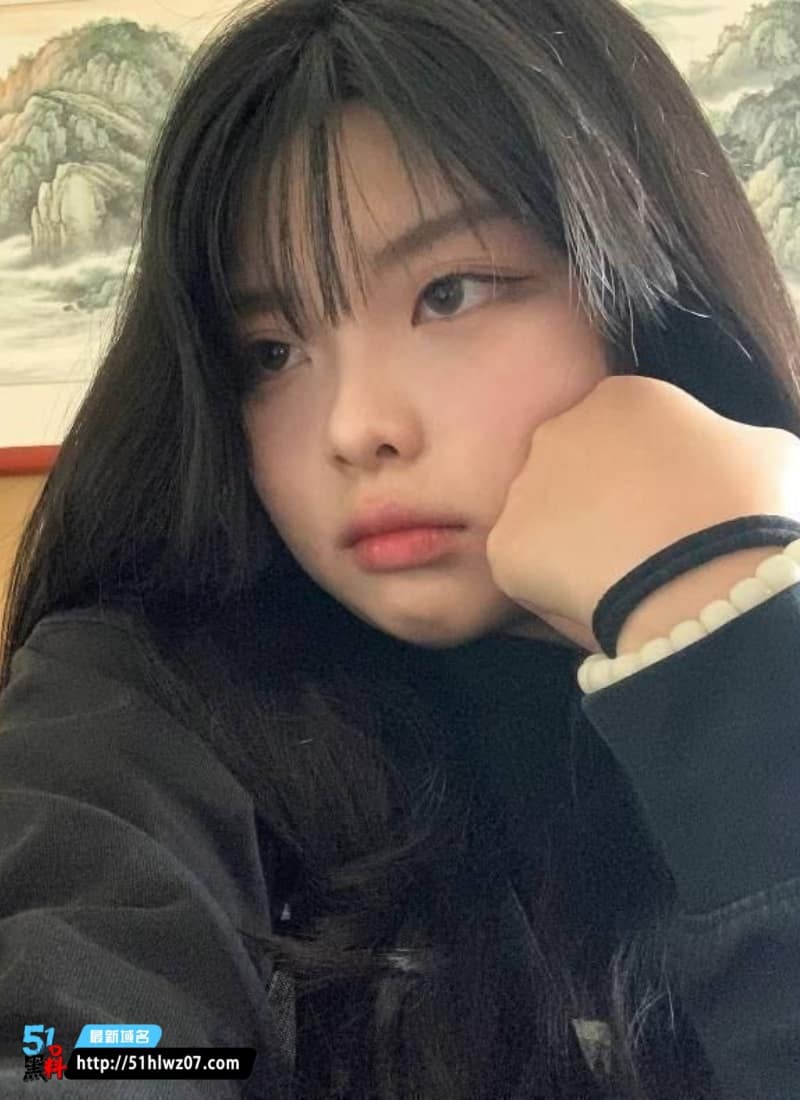 朱静莲私密视频流出这波反差真绷不住丨南医大眼镜学霸私下这么野 医学生反差
