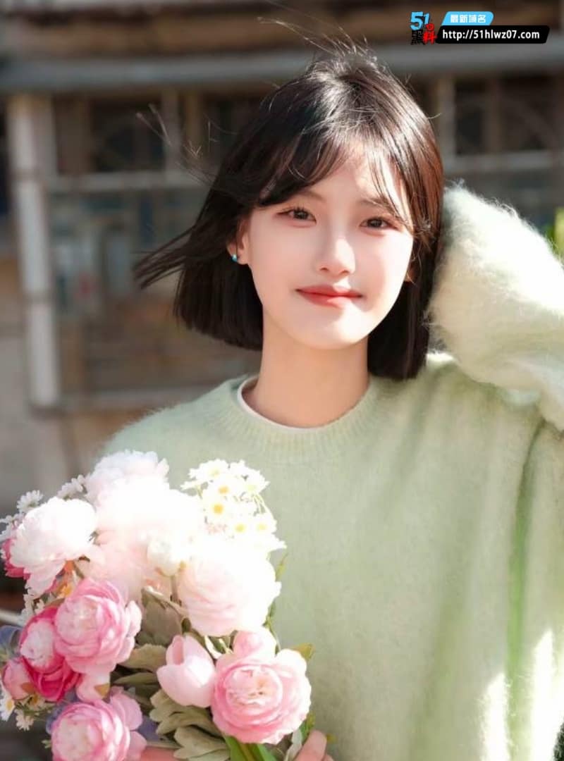 最美宝儿人设清纯私下这么野丨肉色健身美女跪趴被猛操喷水 健身网红