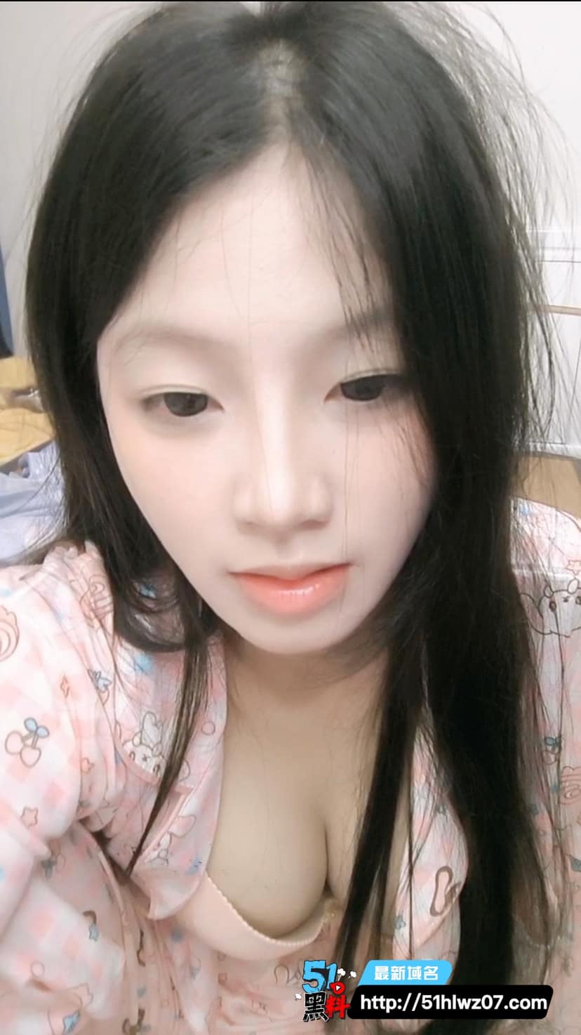 你的小月月酒店开黄播被精神小伙爆插翘臀喷水眼神失控 黑丝翘臀