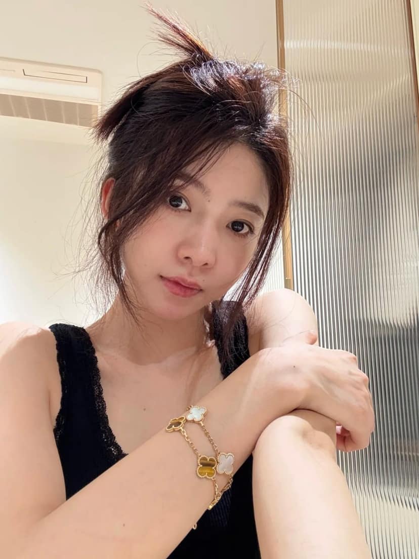 李玥晴这波操作绝了,普拉提教练同学会后被初恋玩成母狗 完整视频在线播放