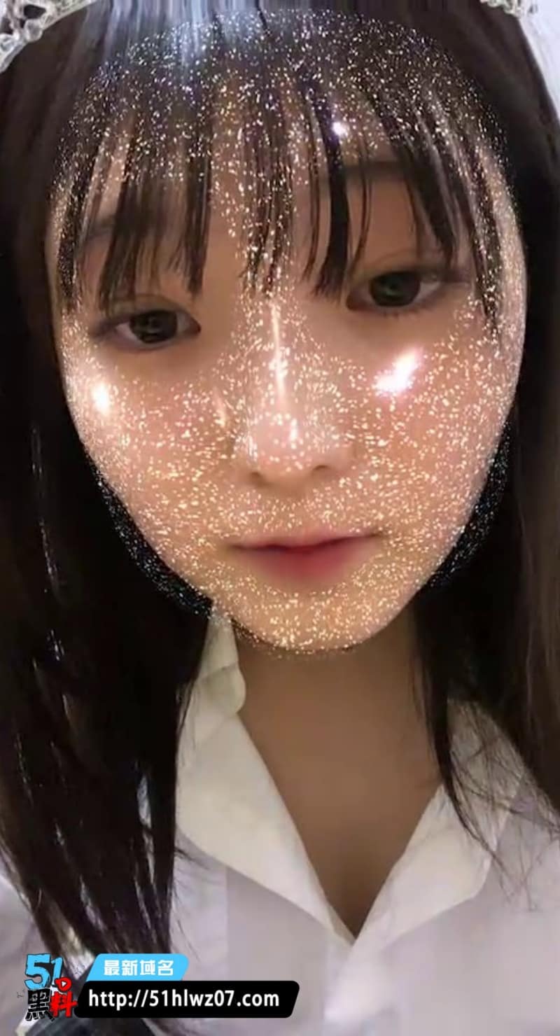 日本JK大学生放学自拍掰开粉嫩小穴猛抠喷白浆反差太顶了 自慰视频