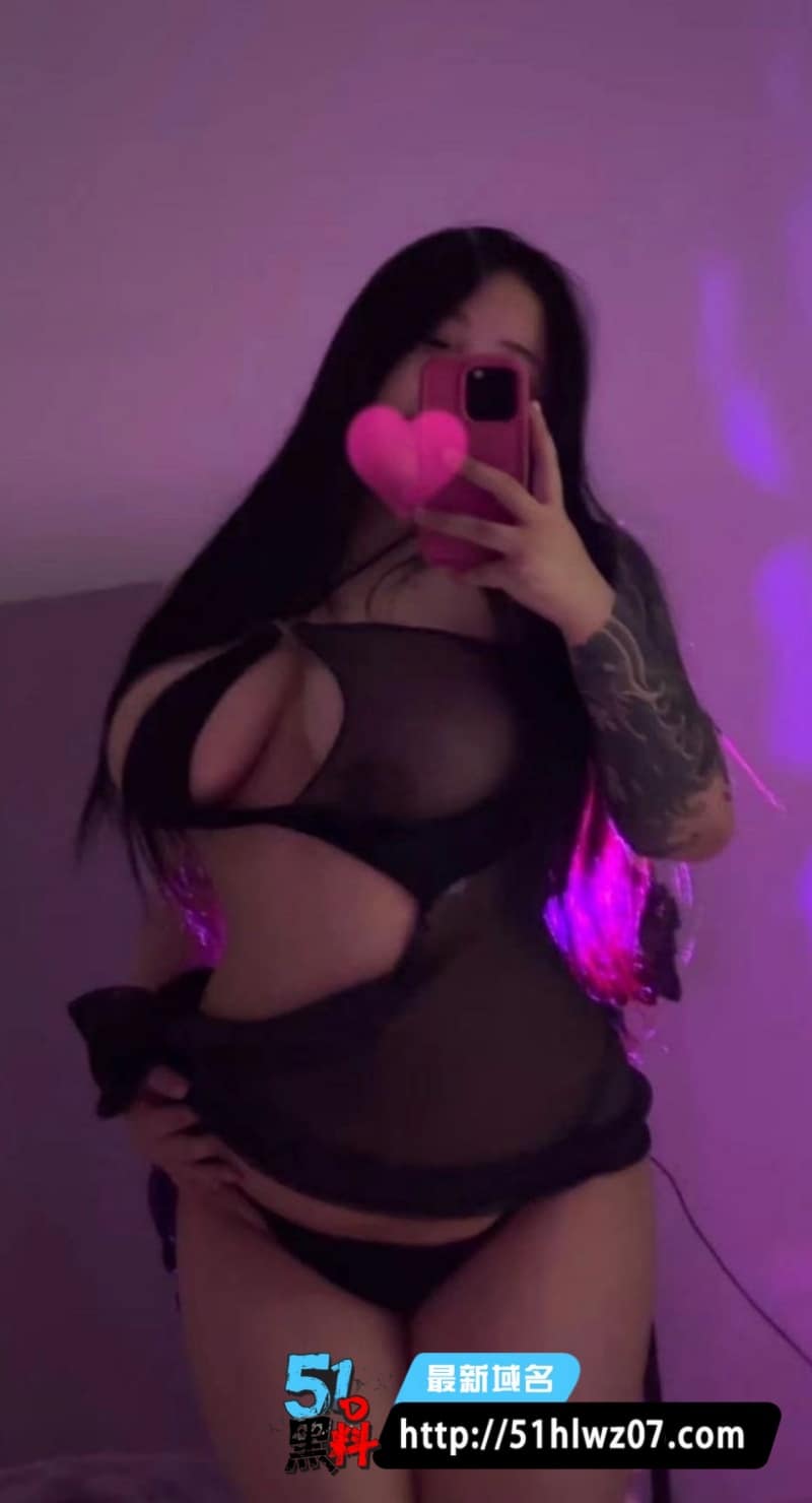 奶香婴儿肥7u7私密视频流出，H杯肉弹反差感太顶 网红