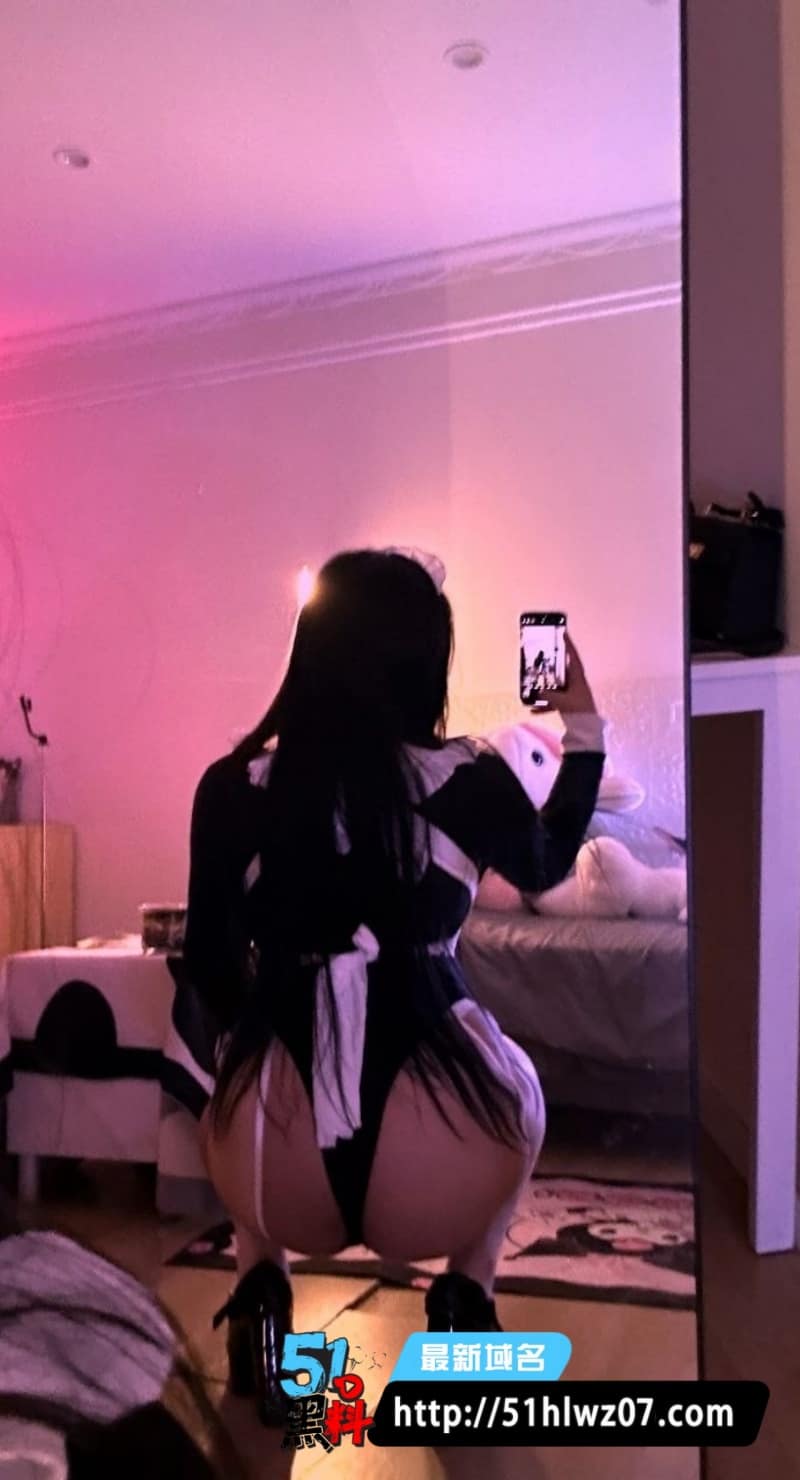 奶香婴儿肥7u7私密视频流出，H杯肉弹反差感太顶 巨乳网红