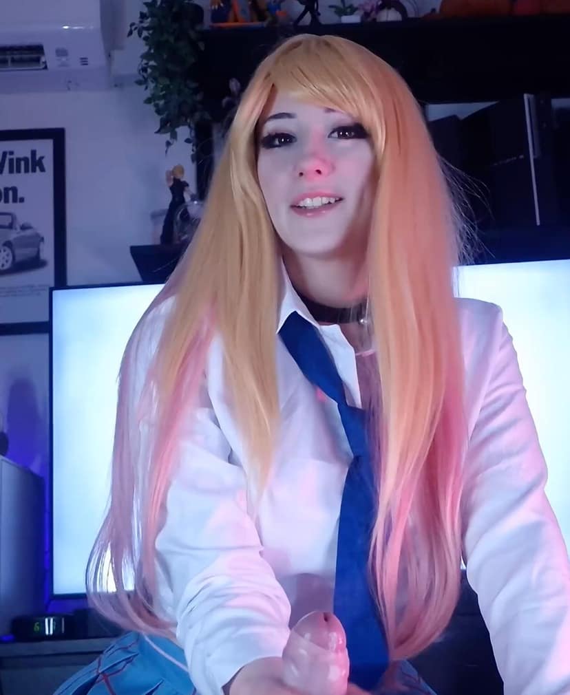 MissMoons JK制服反差特写，欧美顶级Coser巨臀深喉细节太顶 完整视频在线播放