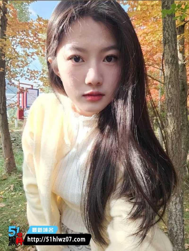 亚洲少妇4P黑丝跪趴被三根大黑屌轮番暴力内射到失神 暴力性爱