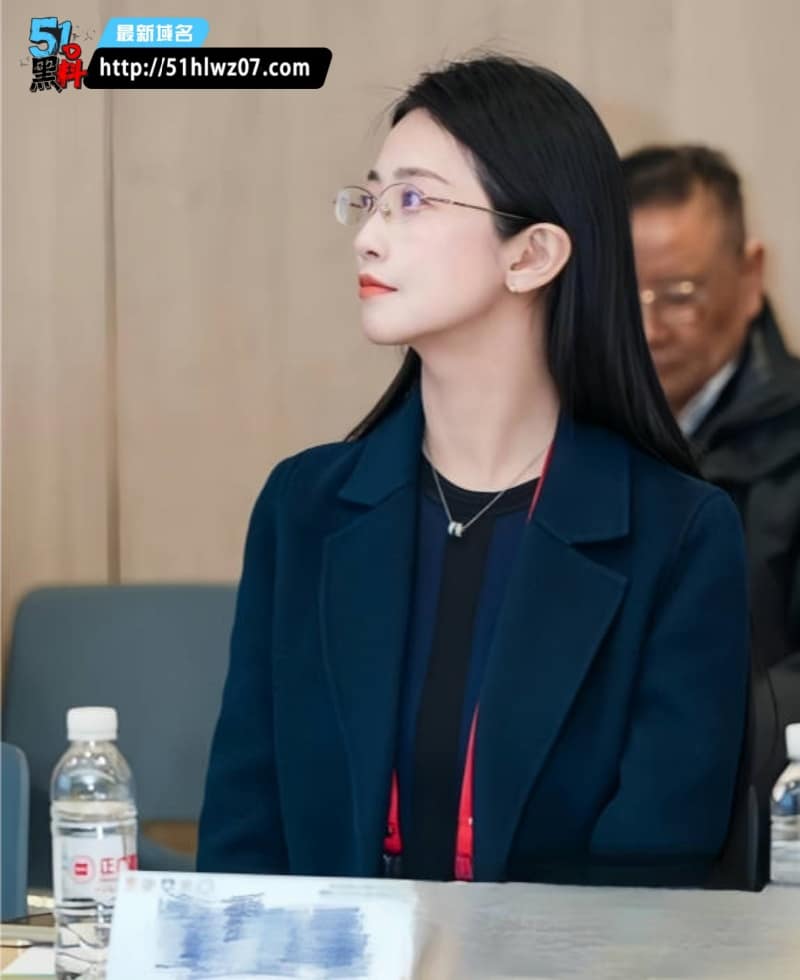 邢娜这反差我真绷不住，上海体育局财务女神私下被灌尿太顶了 网红