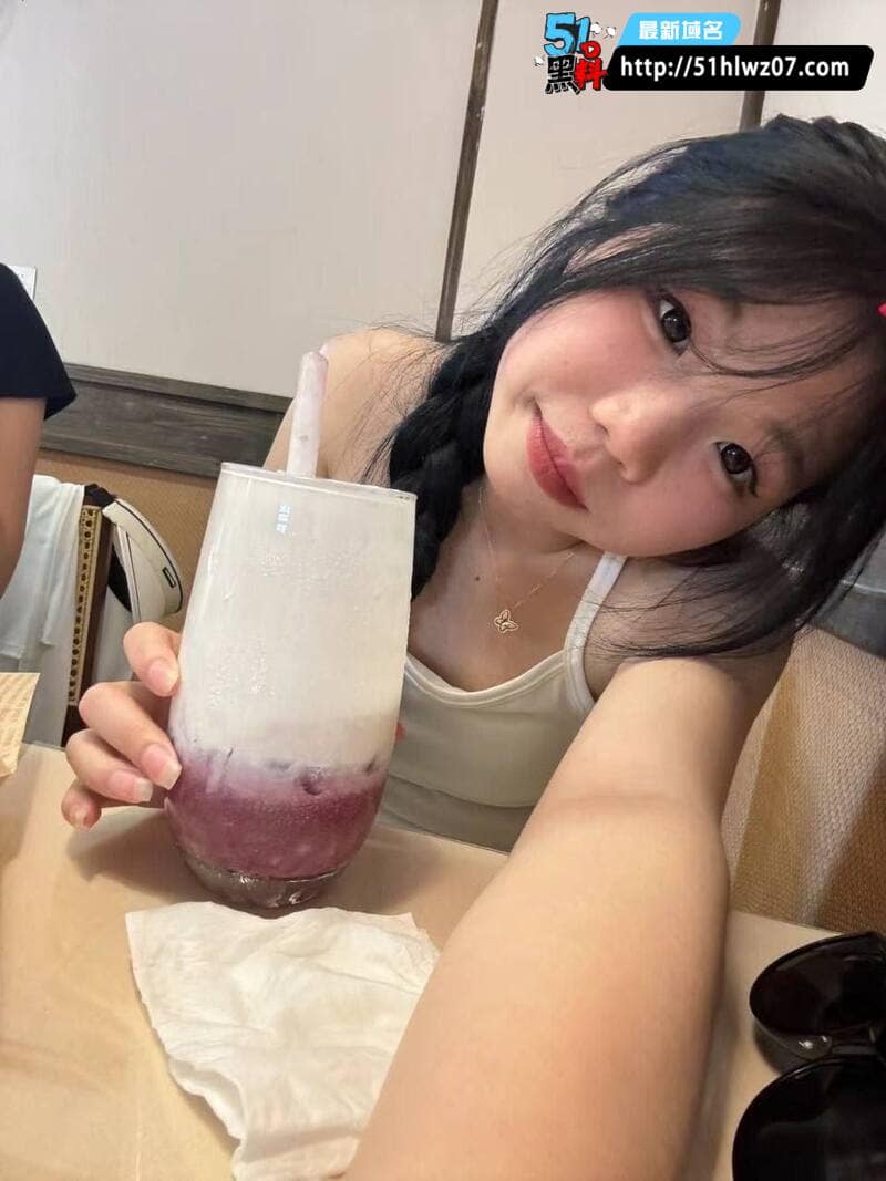 赵溪这波反差我是真没绷住，福建清纯妹私下竟然这么浪 赵溪不雅视频