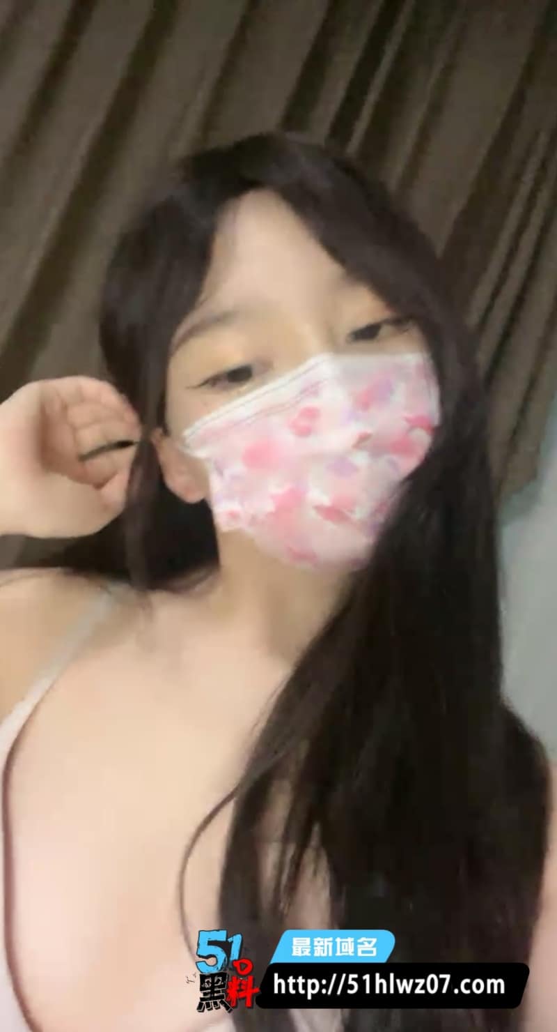 百万馒头逼主播这波收费房福利太顶了丨肥臀掰穴水光闪闪真没绷住