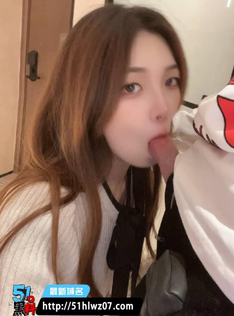 王珞菲私密调教视频流出丨上财校花反差太猛，喝尿实录尺度真顶 爆料