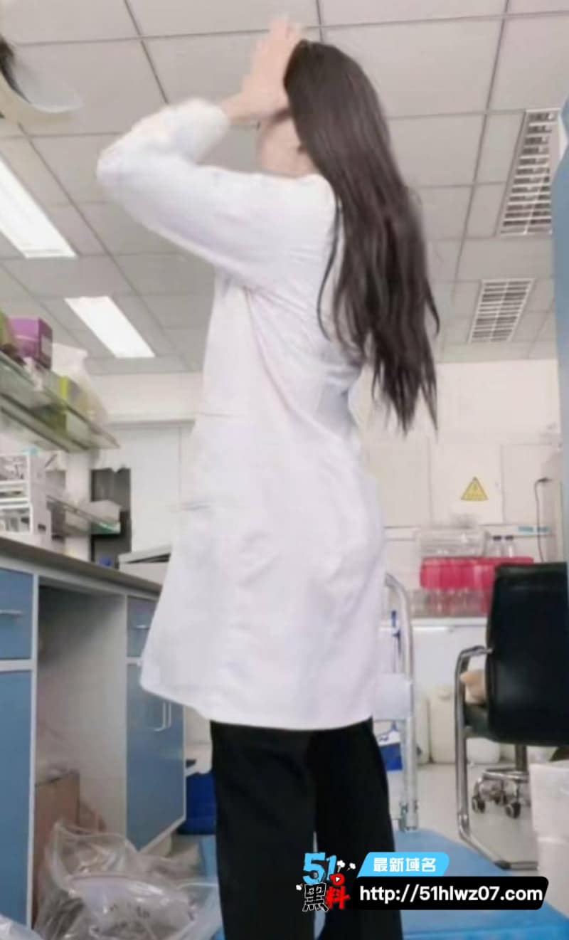 护士少妇小茹私密视频流出丨假期独守空房被撩拨尺度真大