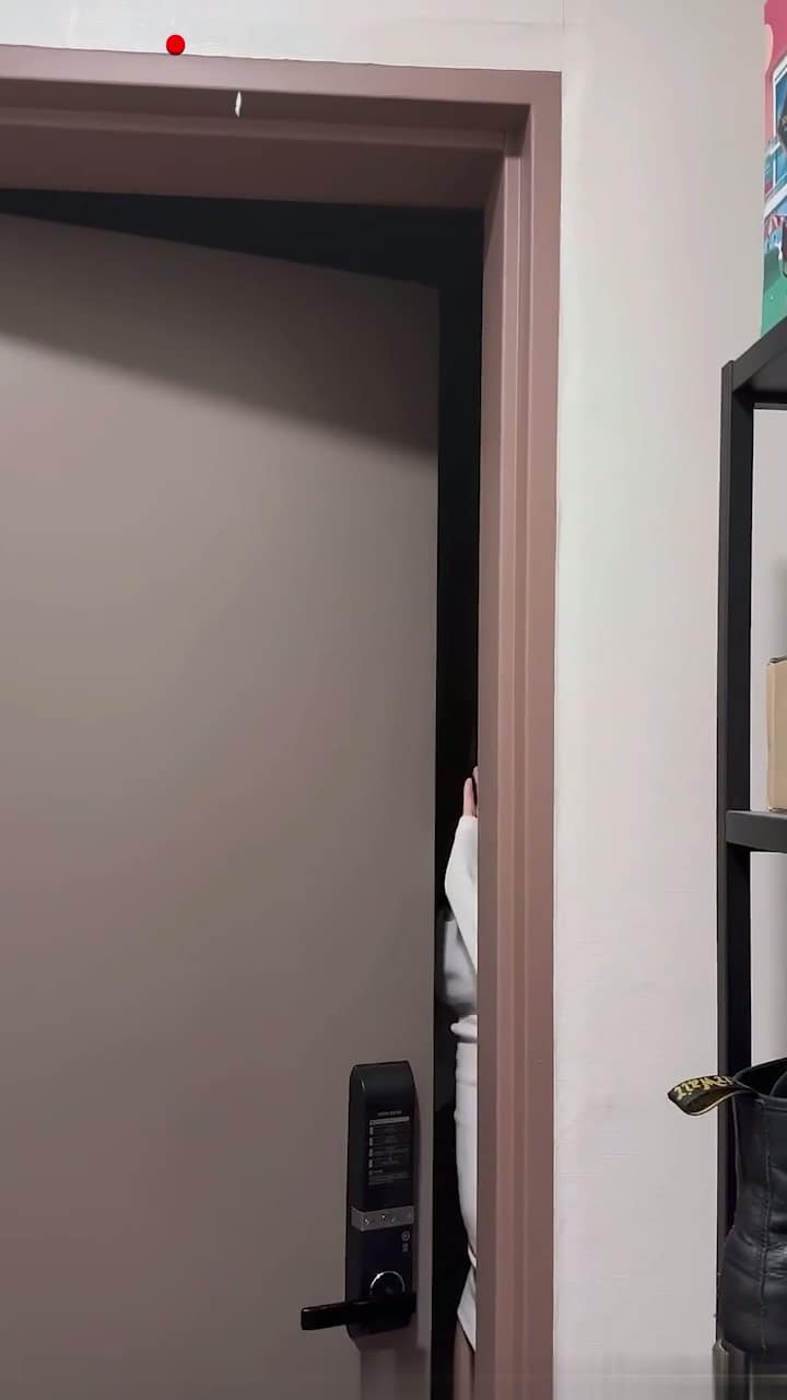 徐婉这波精油按摩师设定太顶了,肉感身材被紧身衣勒得快炸开 完整视频在线播放