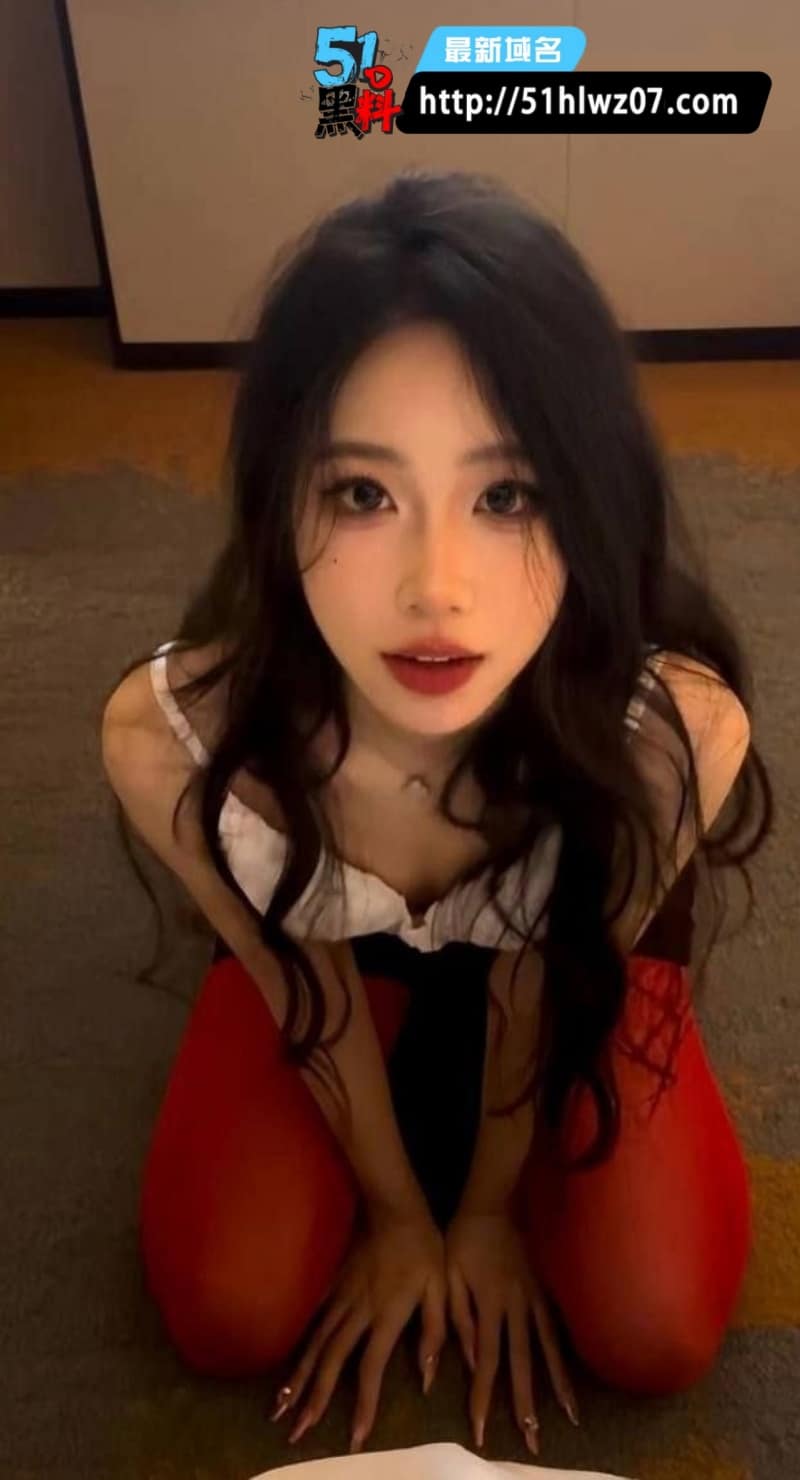 好家伙emlly这波反差我真没绷住，天大校花私下竟然这么野 网红