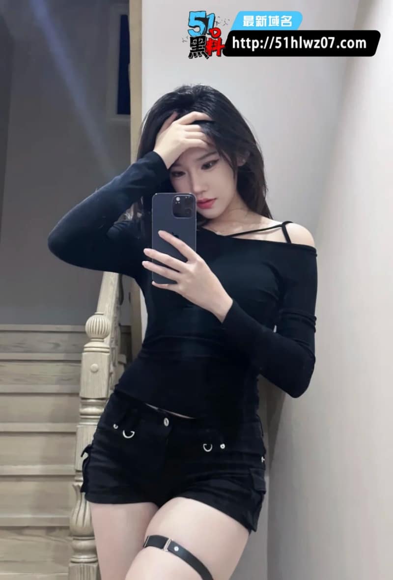 王巧妤表面是高冷夜场女王，私下找鸭子开房三天反差太顶 开房记录