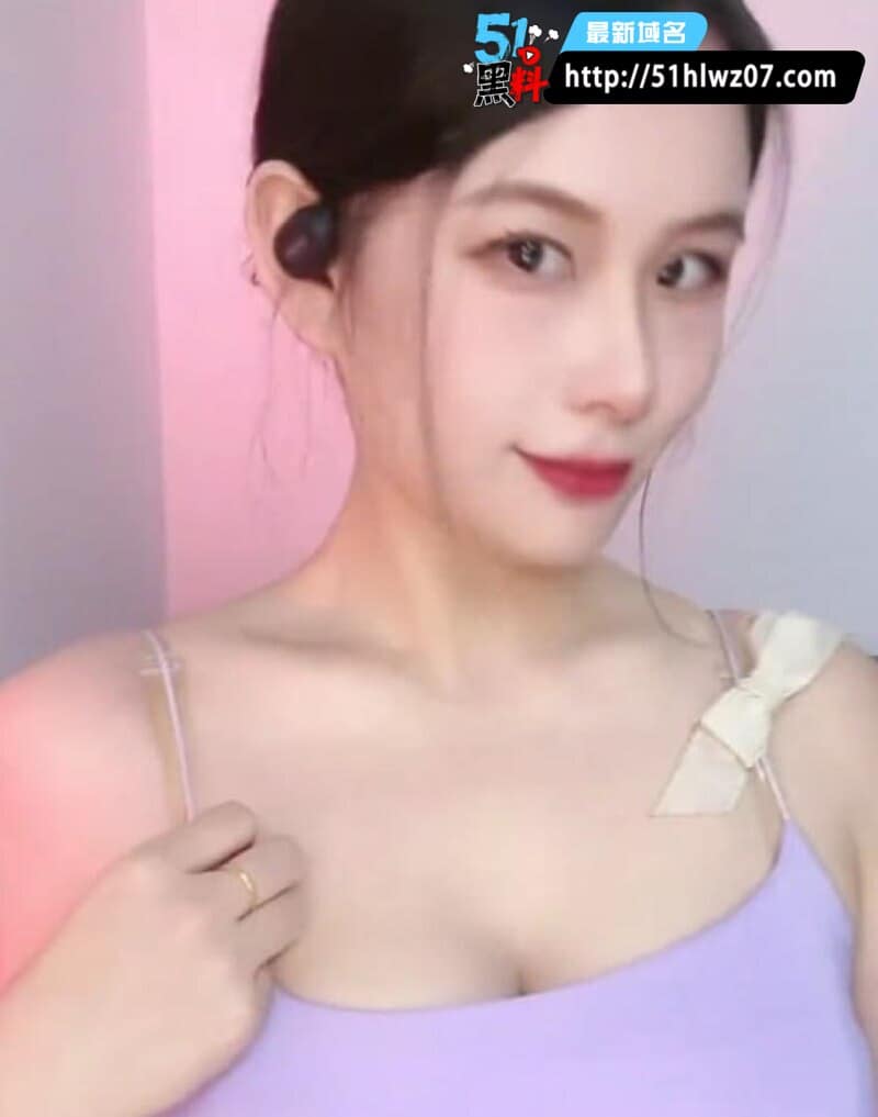小妲己抖音御姐定制视频流出丨这魔鬼身材和浪叫我真没绷住 付费定制