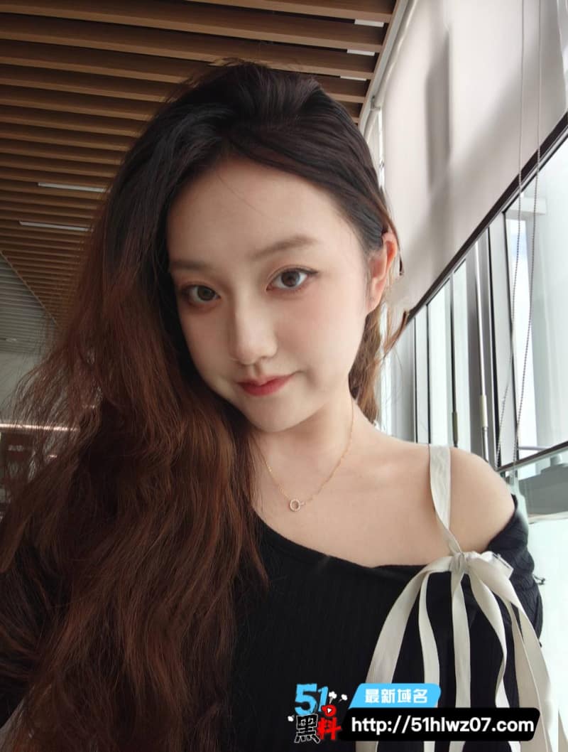王鑫雨大连反差视频流出，恋爱期间偷聊前任被曝无套细节 爆料