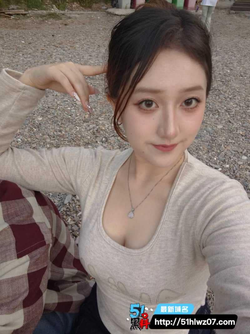 王鑫雨大连反差视频流出，恋爱期间偷聊前任被曝无套细节 福利