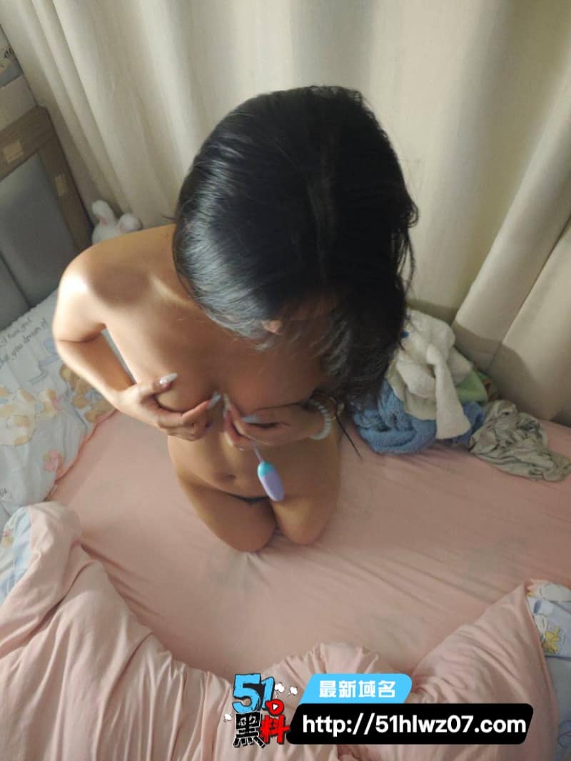 前女友私密记录丨看着乖巧懂事的她私下玩得这么野 推特