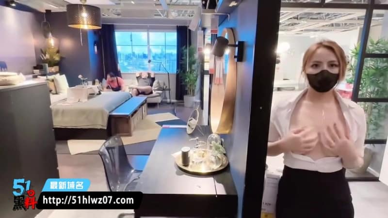 美杜莎这波OL蒙面福利我真没绷住，黑丝足交深喉简直太顶了 OL黑丝