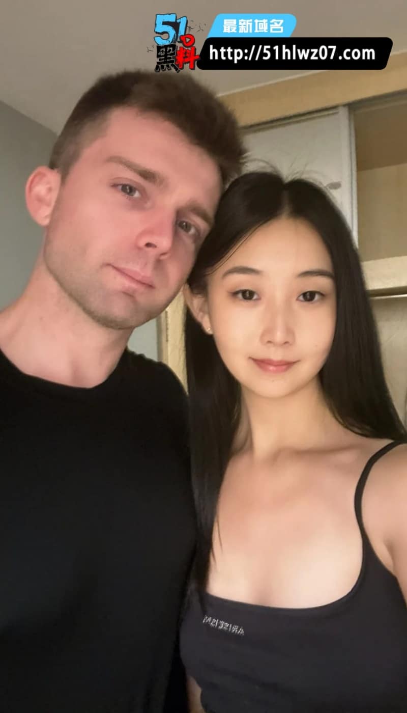 留学生小薇私密视频流出丨清纯学霸私下被白男猛操反差太顶 美国留学生爆料