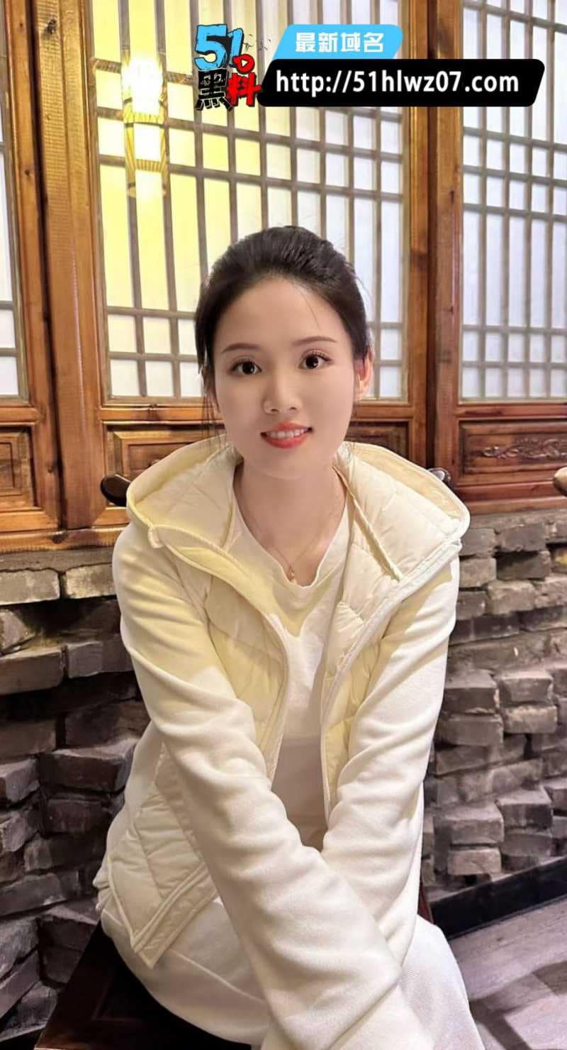 保定新婚人妻带闺蜜街头围堵小三抓发扇耳光激情视频流出太顶 新婚妻子抓小三