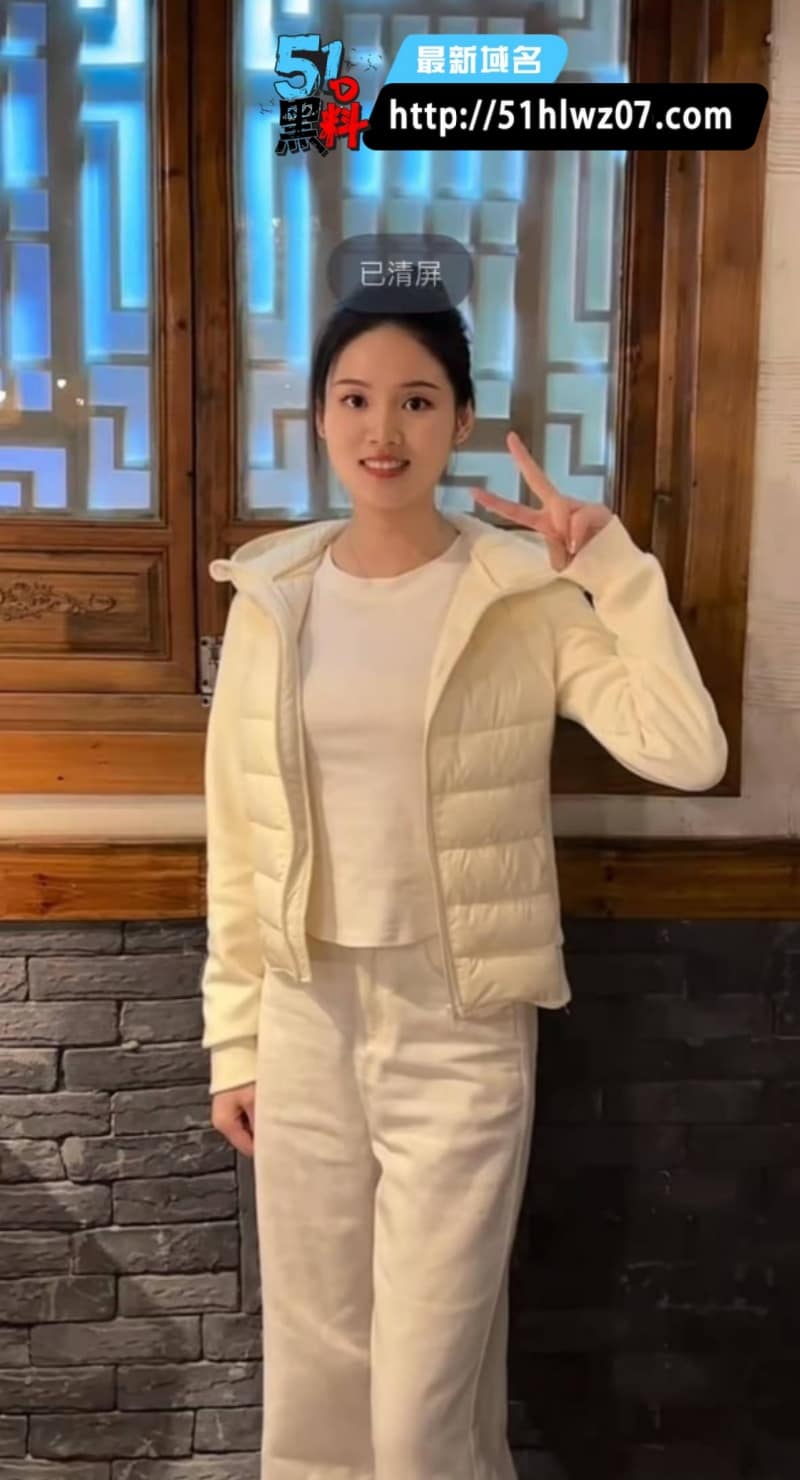 保定新婚人妻带闺蜜街头围堵小三抓发扇耳光激情视频流出太顶 黑丝少妇偷情